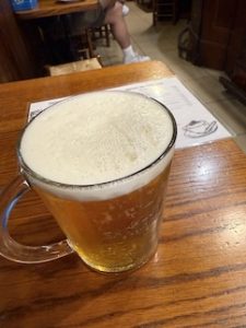 カフェでビール