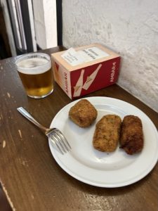 コロッケ専門店で適当に頼んだコロッケ