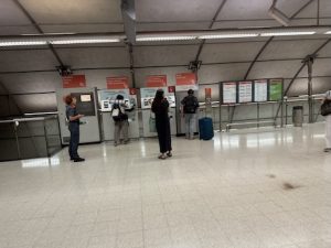 地下鉄チケット売り場