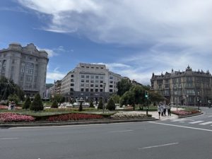 ビルバオ新市街の中心地Moyua広場