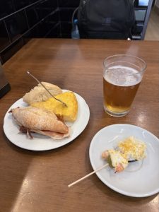 ビールとピンチョス