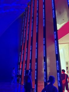大掛かりな展示が多い